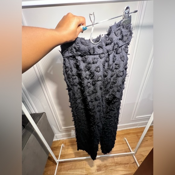 BLACK FLUFFY PANTS // H&M // US 8 🖤 - Picture 6 of 6